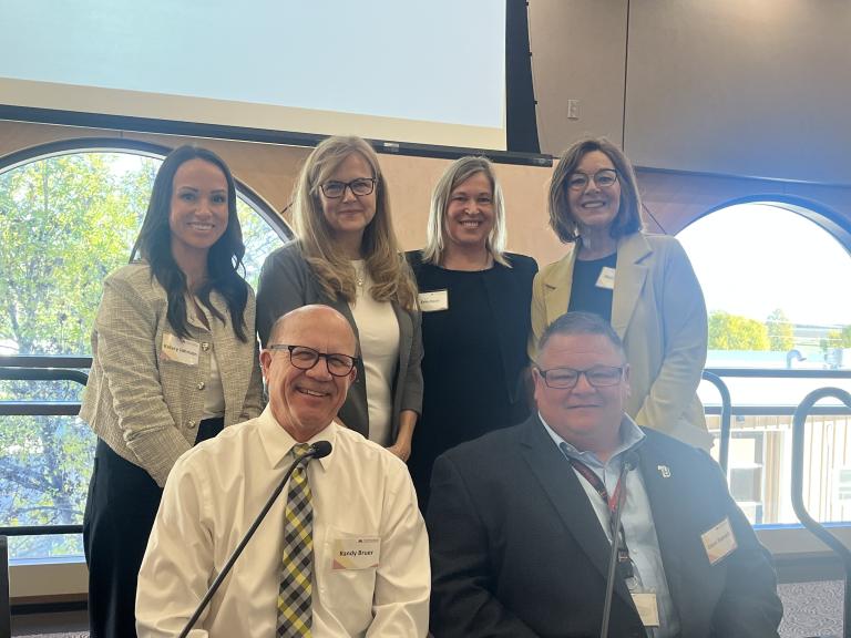 Photo of Kelsey, Cari, Erin, Shari, Randy, and Jason