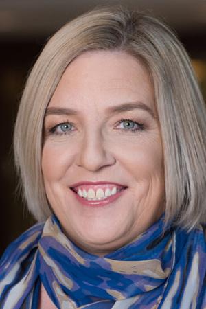 Susan Oswald Holter Headshot